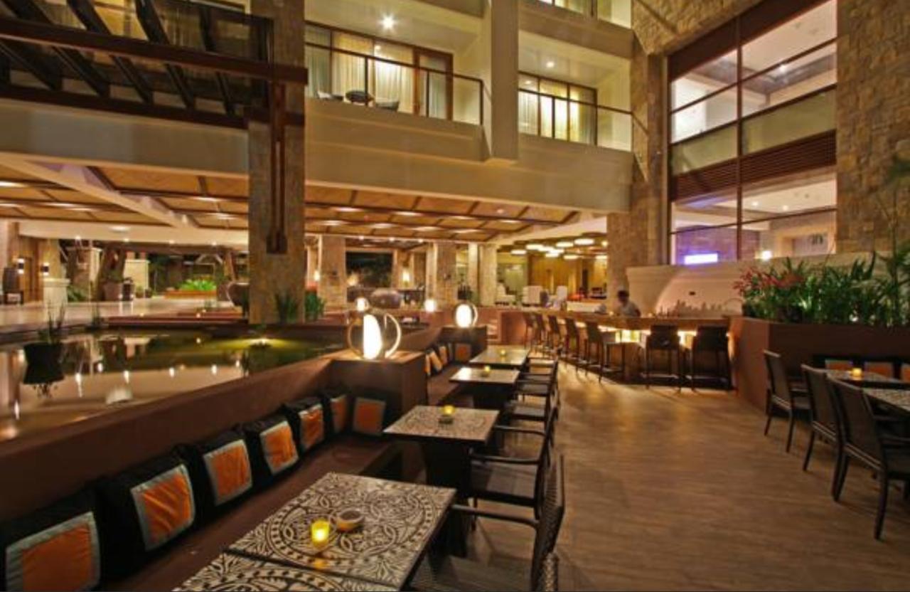 The Bellevue Resort Панглао Экстерьер фото The lobby of the hotel