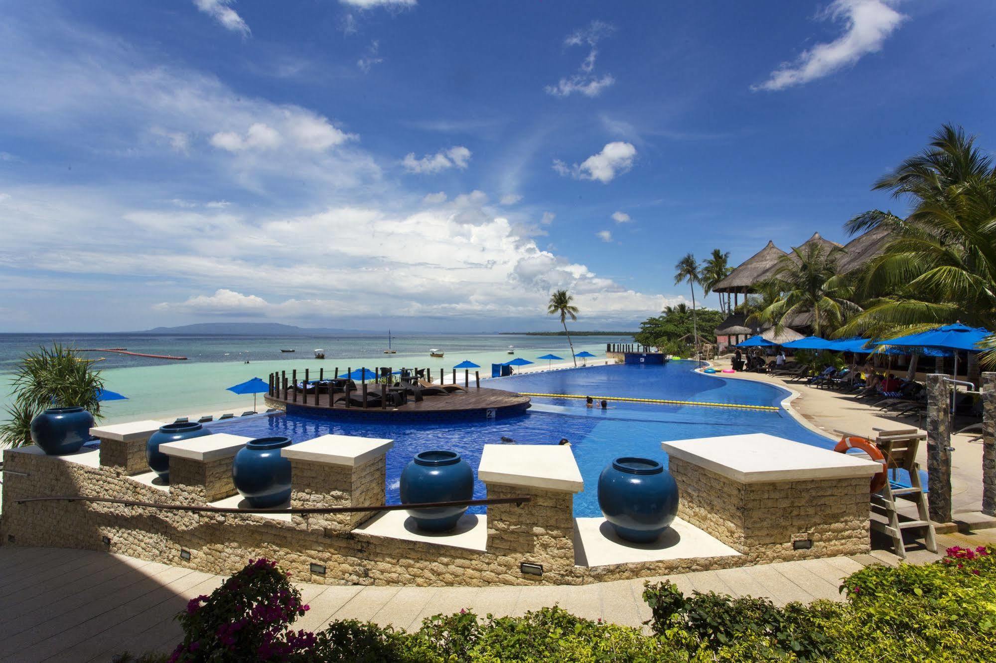 The Bellevue Resort Панглао Экстерьер фото The pool at the Shangri-La resort